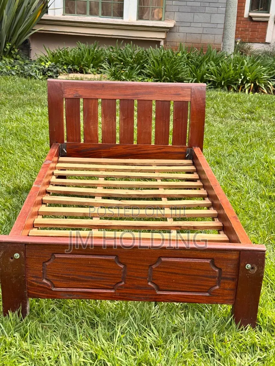 Classic Mahogany Bed