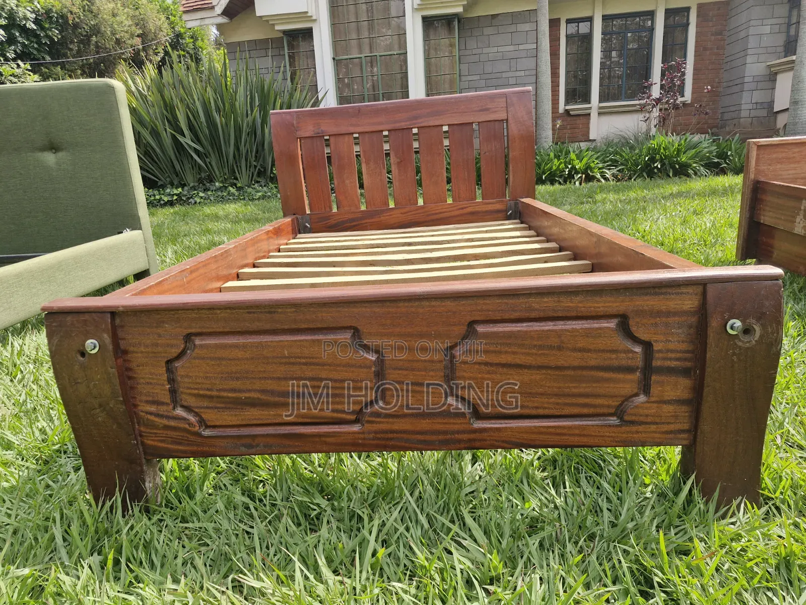 Classic Mahogany Bed