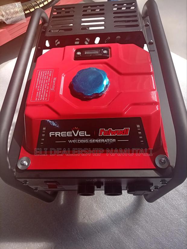 Freevel Dc Welding Generator With 1kw Auxiliary Power Output - thumbnail 2