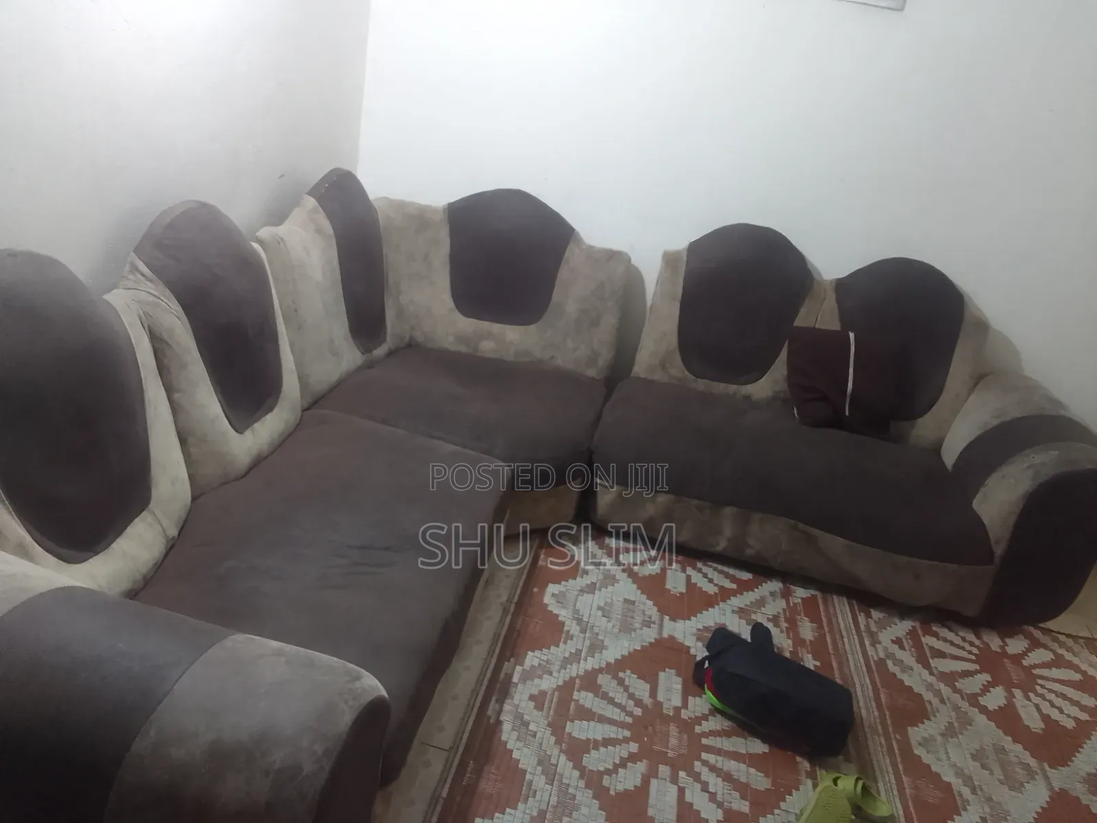 L Shaped Seven Seater