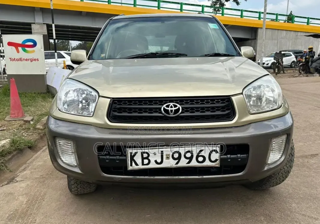 Toyota RAV4 2005 Yellow
