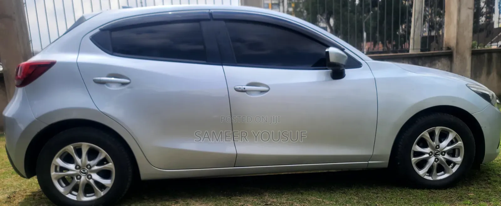 Mazda Demio 2018 Silver