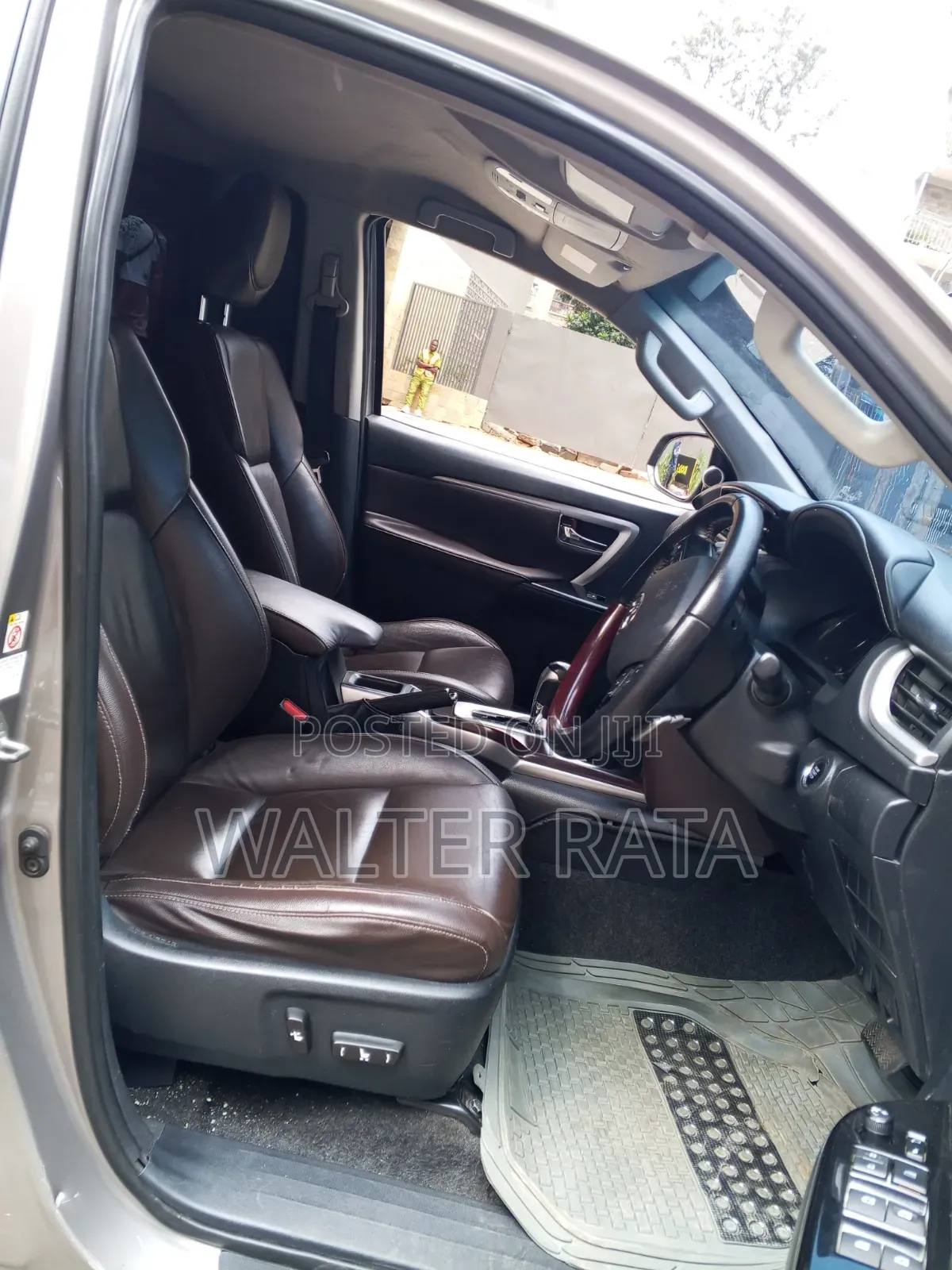 Toyota Fortuner 2017 Brown