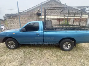 Nissan Hardbody 2011 Blue