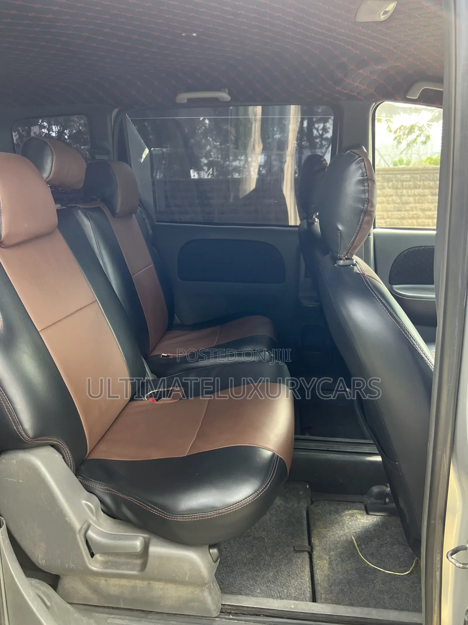 Toyota Sienta 1.5 FWD 2012 Silver
