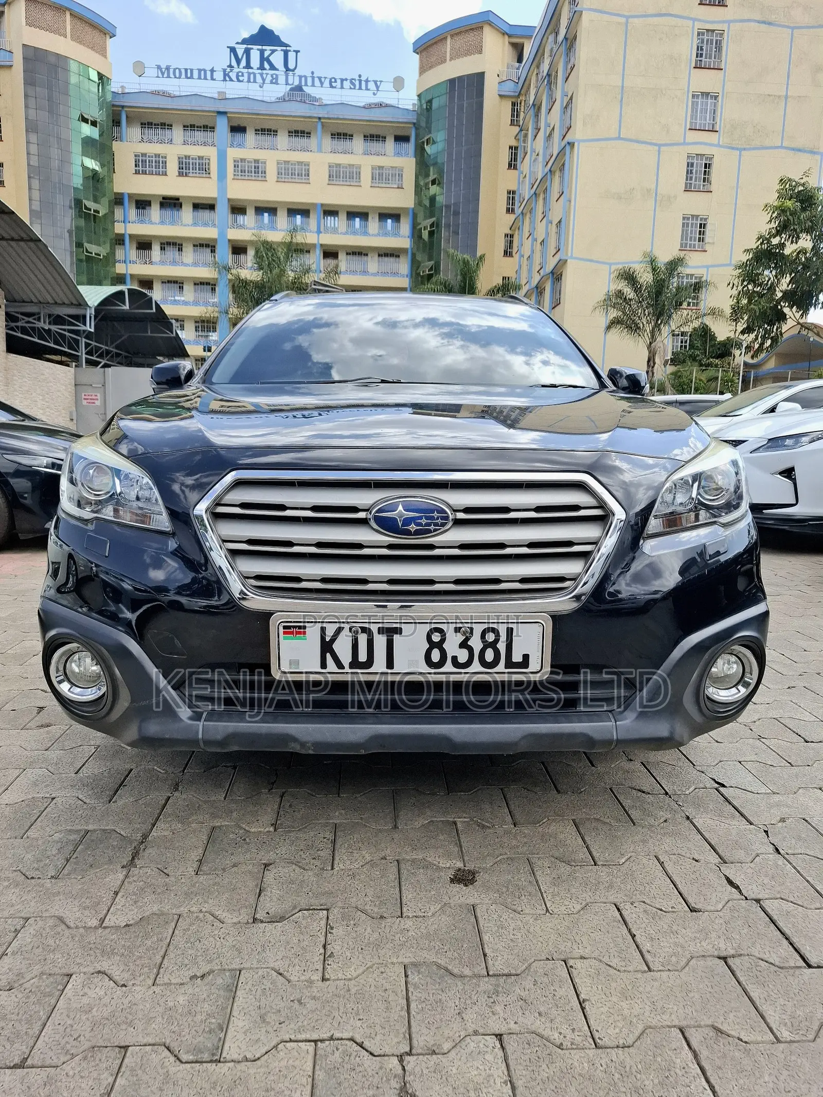 Subaru Outback 2017 Black