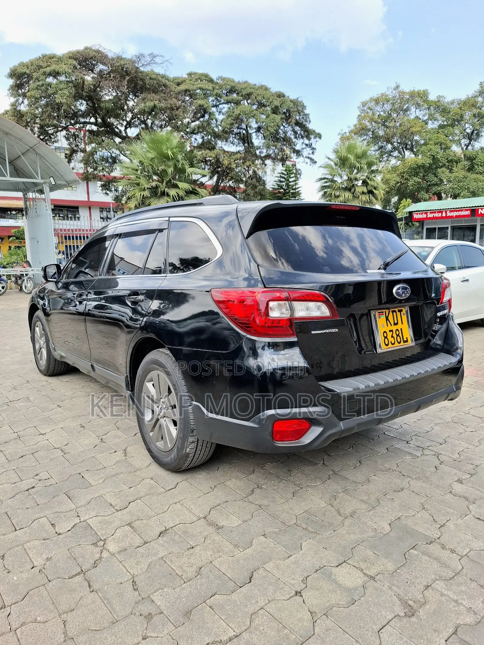 Subaru Outback 2017 Black