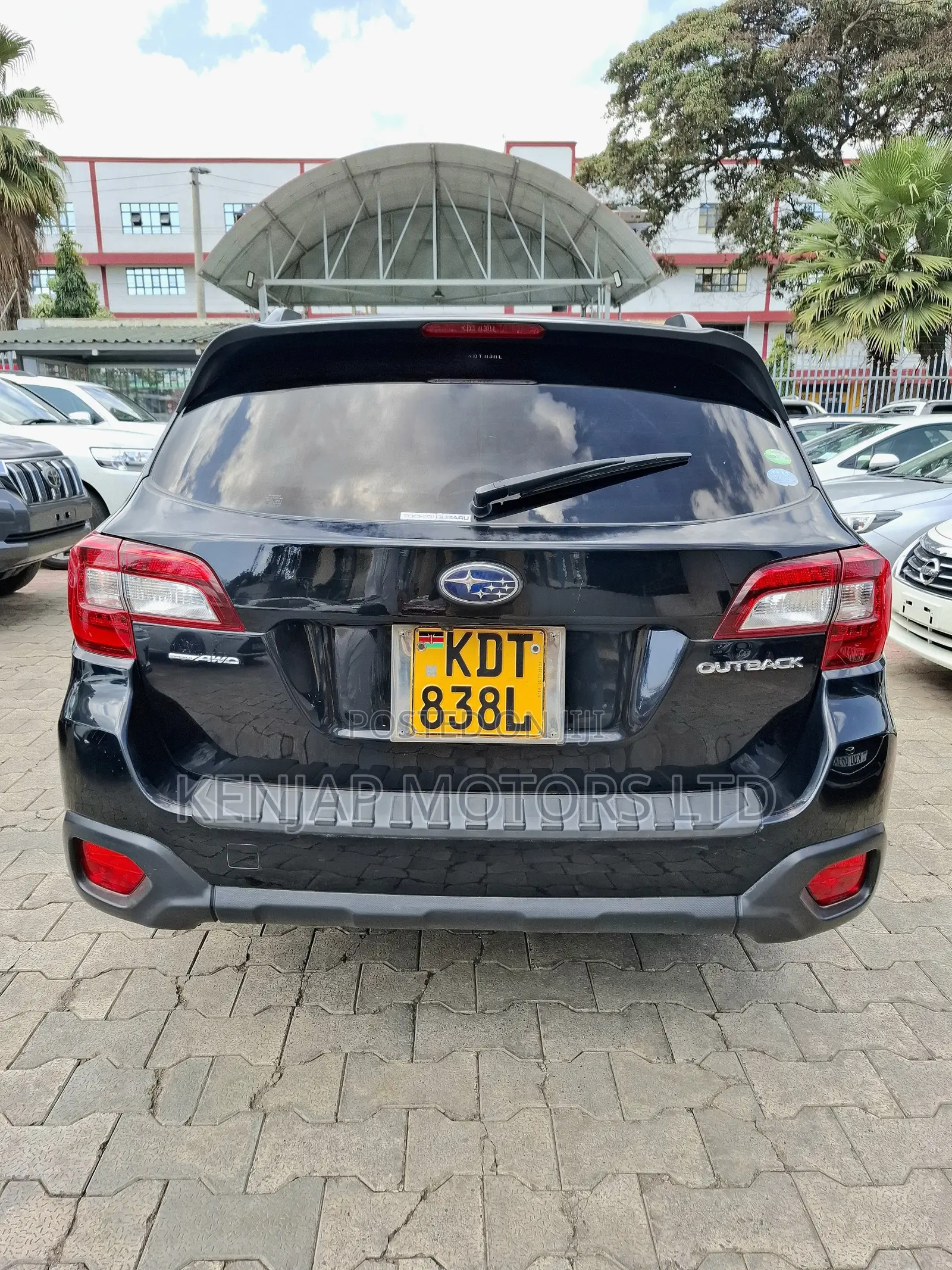 Subaru Outback 2017 Black
