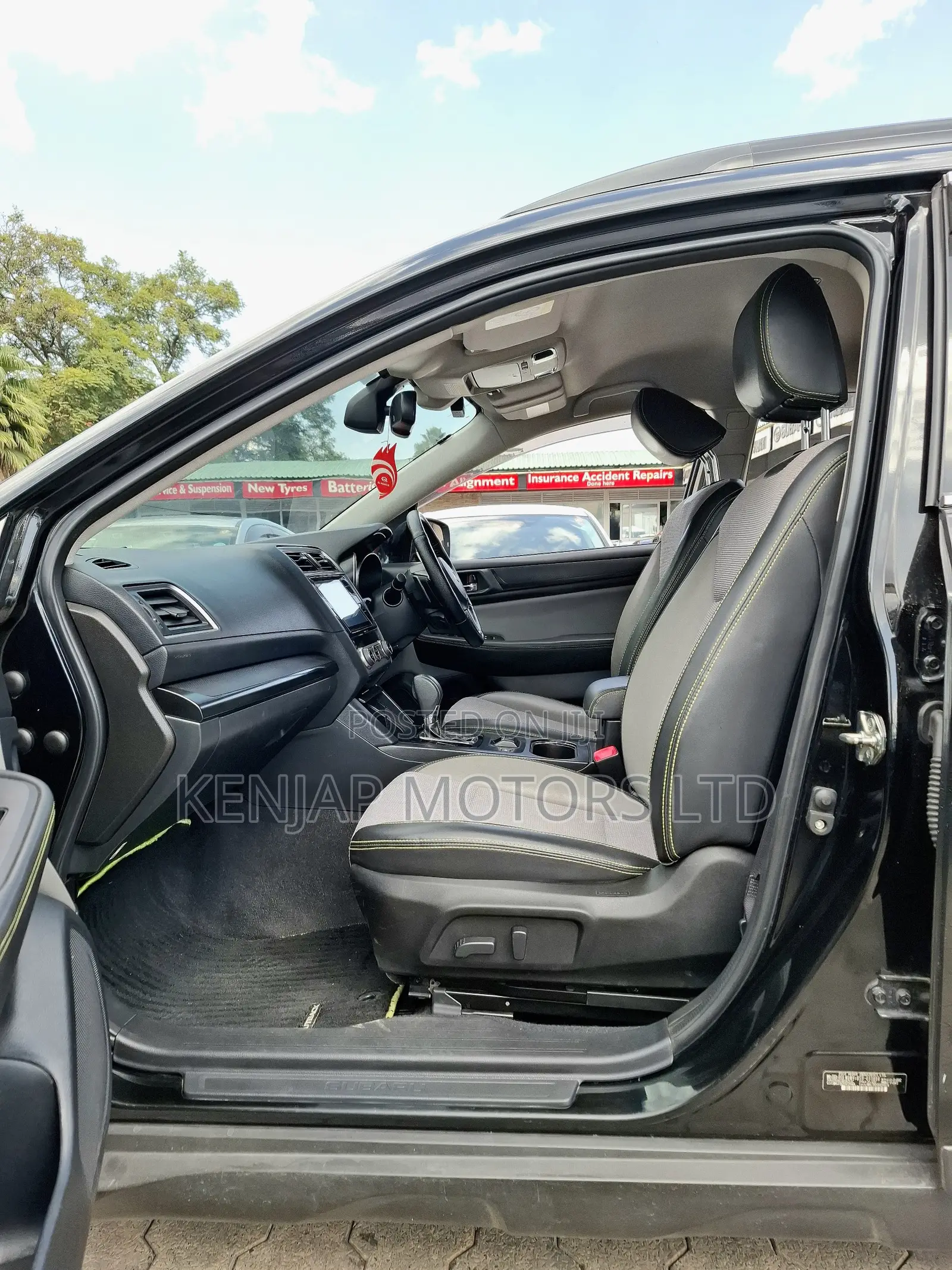 Subaru Outback 2017 Black