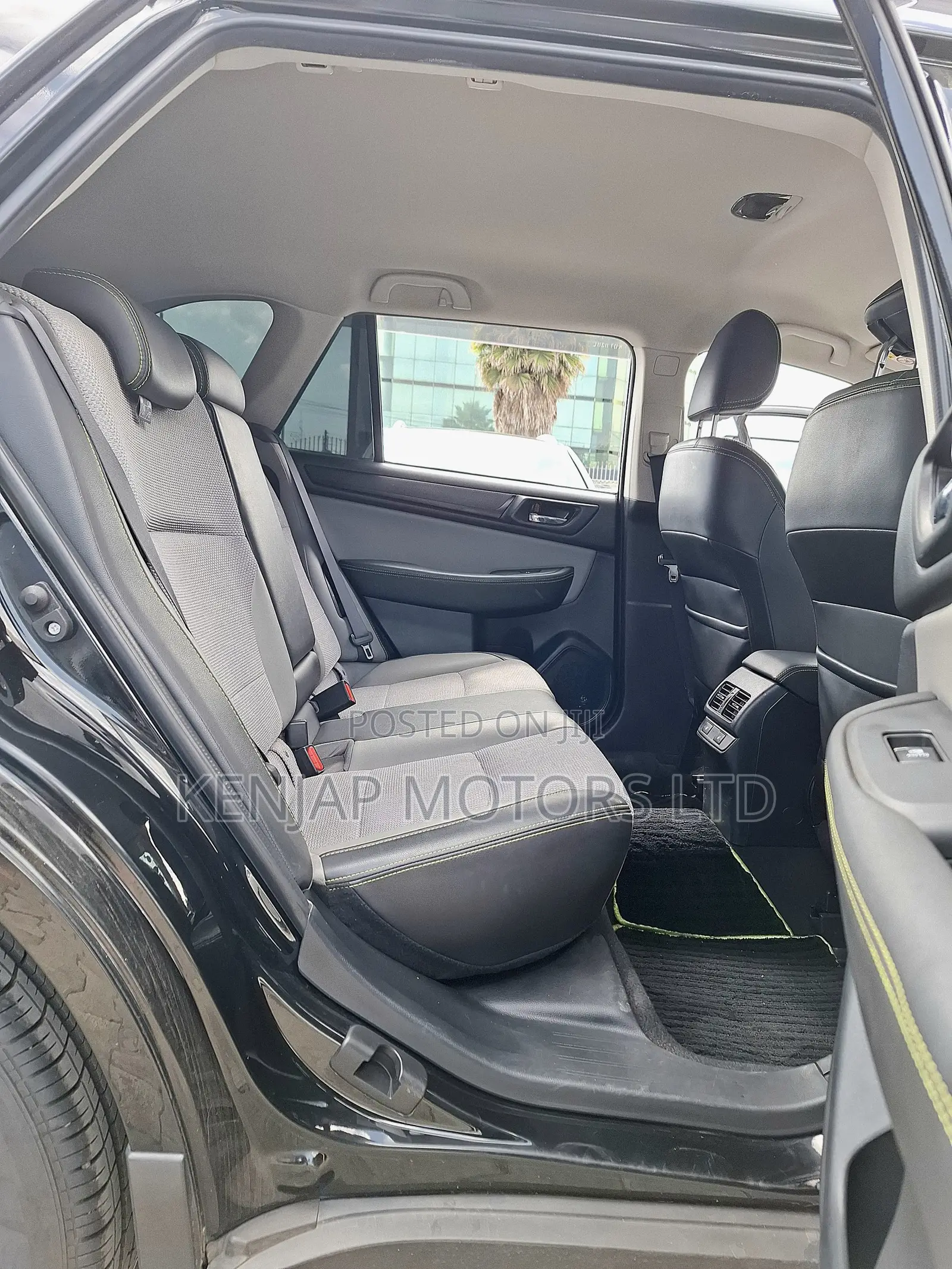 Subaru Outback 2017 Black