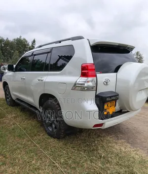 Toyota Land Cruiser Prado 2011 White