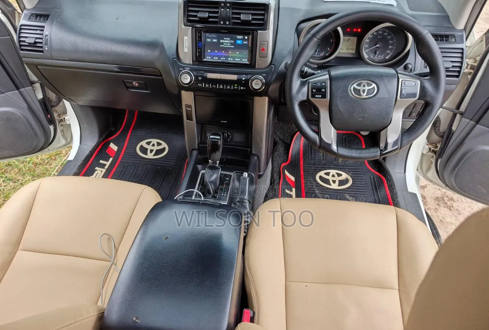 Toyota Land Cruiser Prado 2011 White