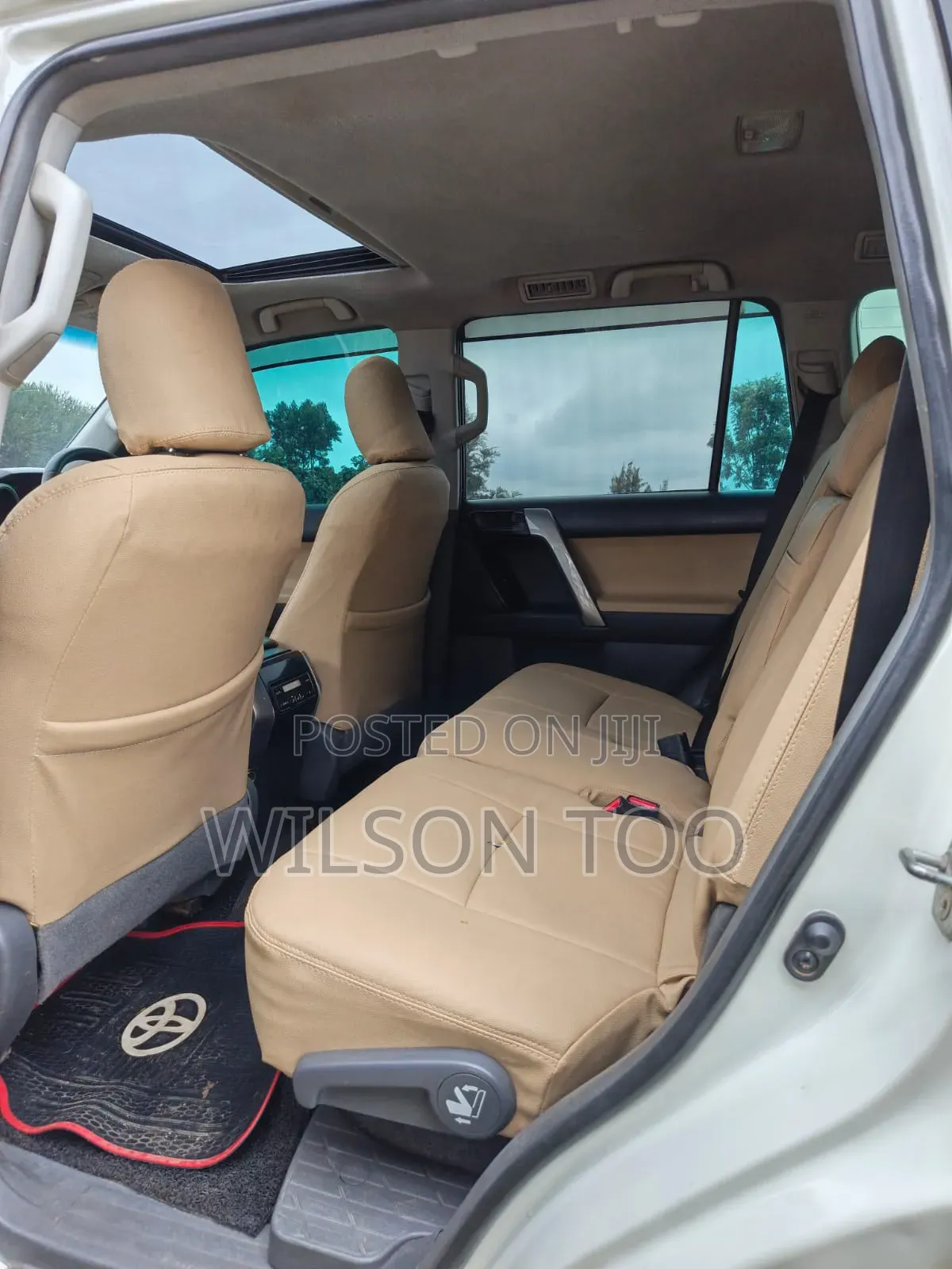 Toyota Land Cruiser Prado 2011 White