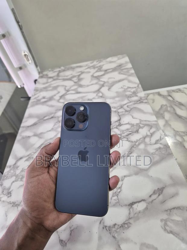 Apple iPhone 15 Pro Max 256 GB Blue - thumbnail 6