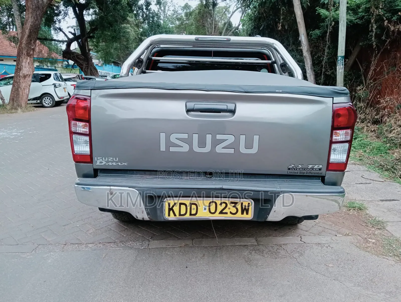 Isuzu D-MAX 2022 Gray