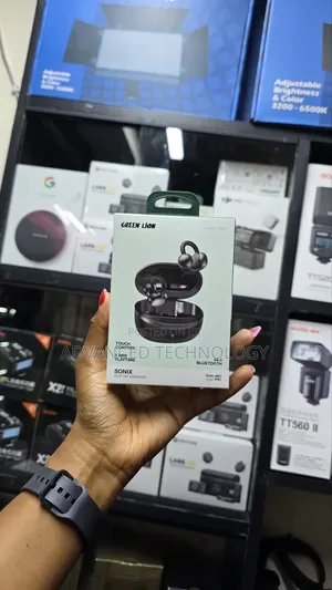Green Lion Sonix Clip on Earbuds