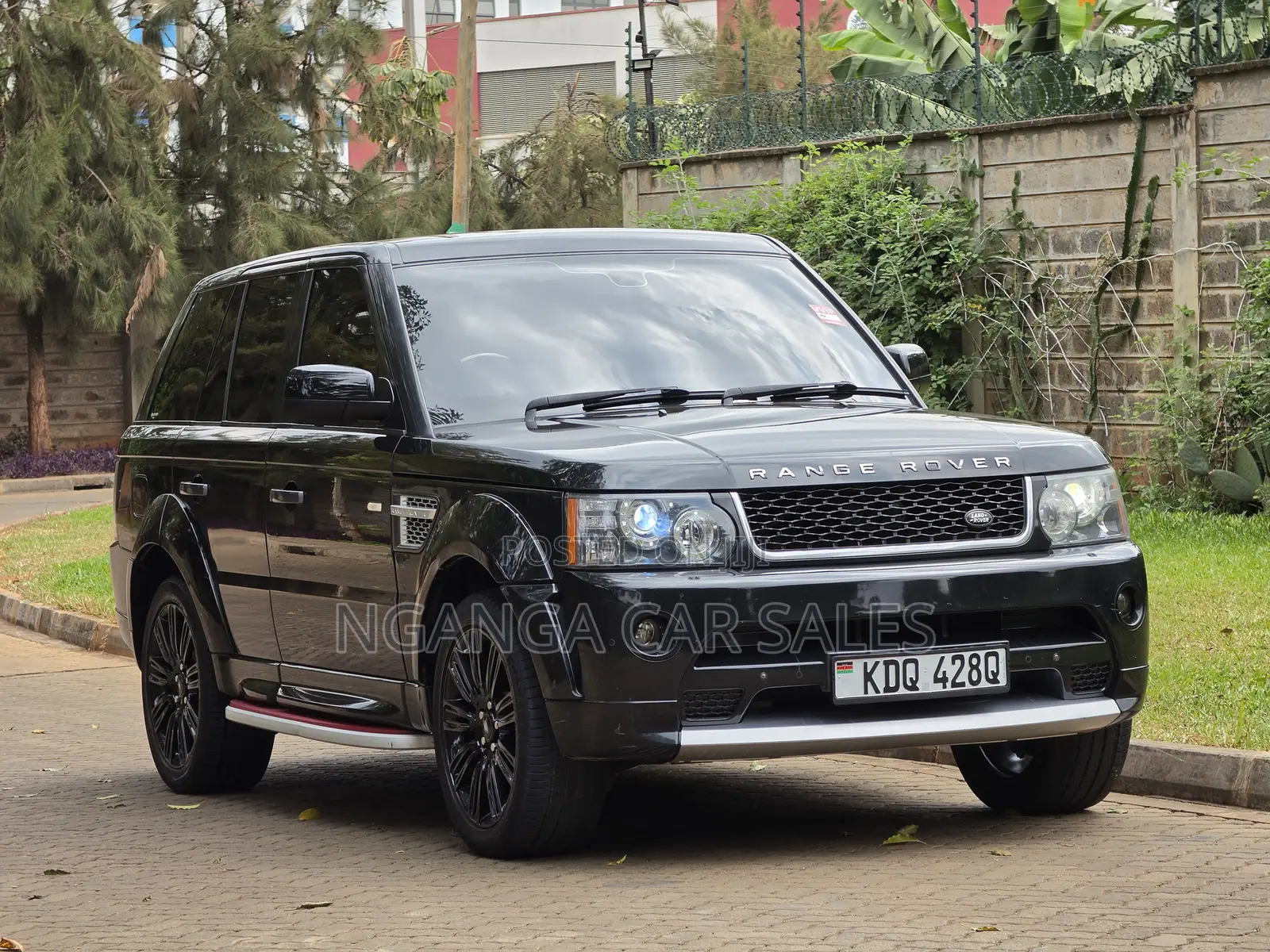 Land Rover Range Rover Sport 2011 Black