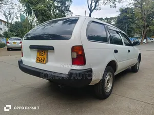 Toyota Corolla 2000 White