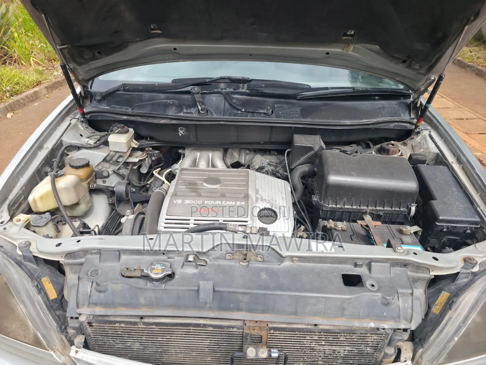 Toyota Harrier 2001 Silver