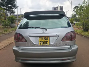 Toyota Harrier 2001 Silver