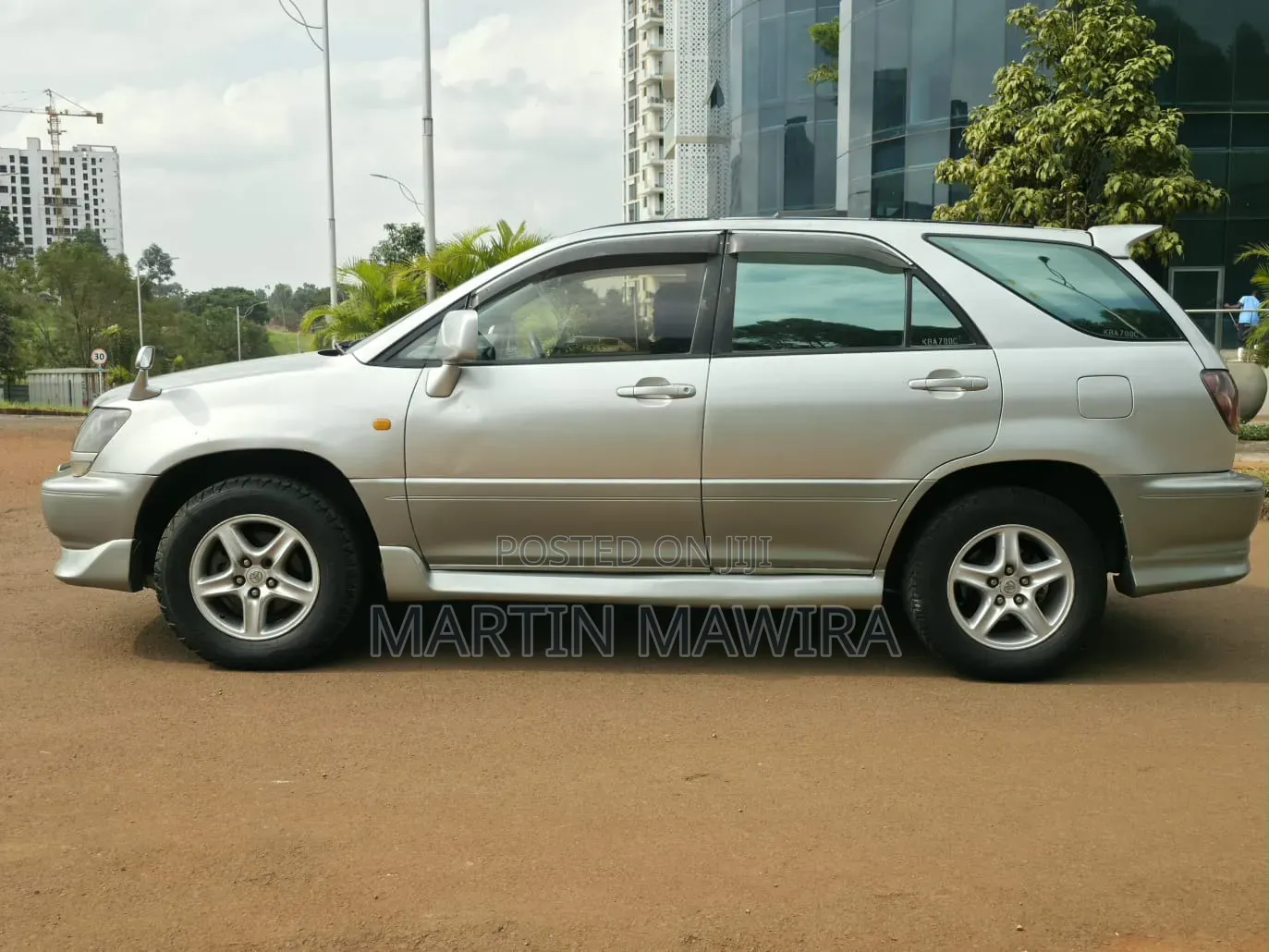 Toyota Harrier 2001 Silver