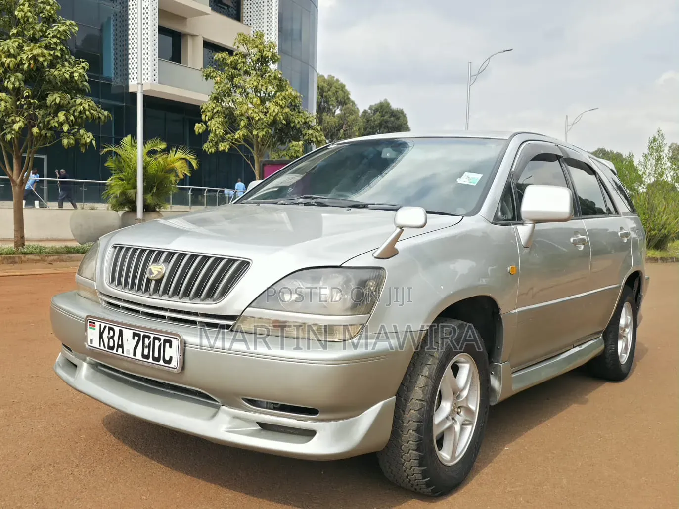 Toyota Harrier 2001 Silver