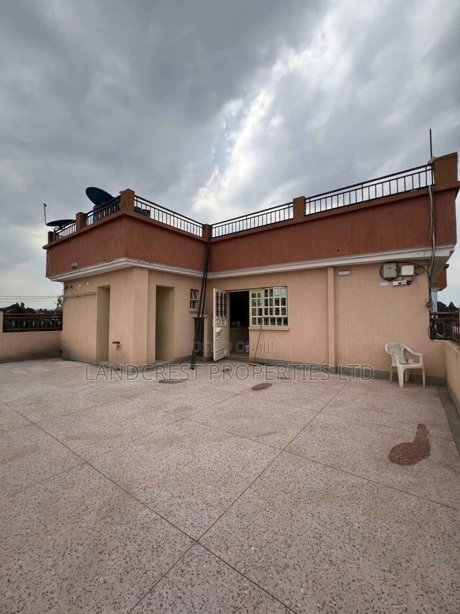 4bdrm Penthouse in Gachie for rent