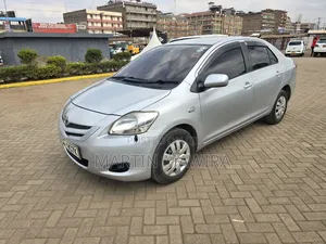 Toyota Belta 2009 Silver