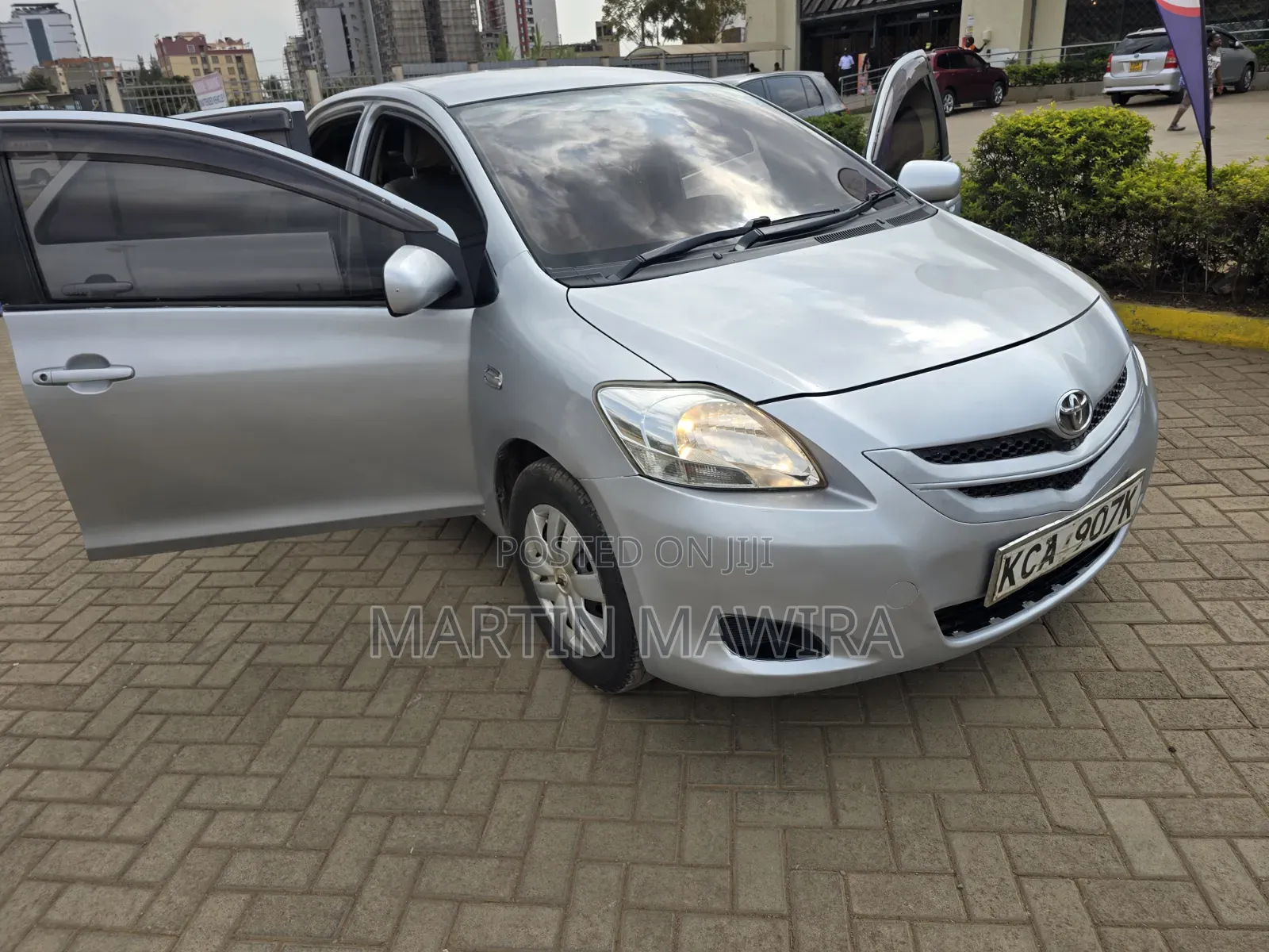 Toyota Belta 2009 Silver