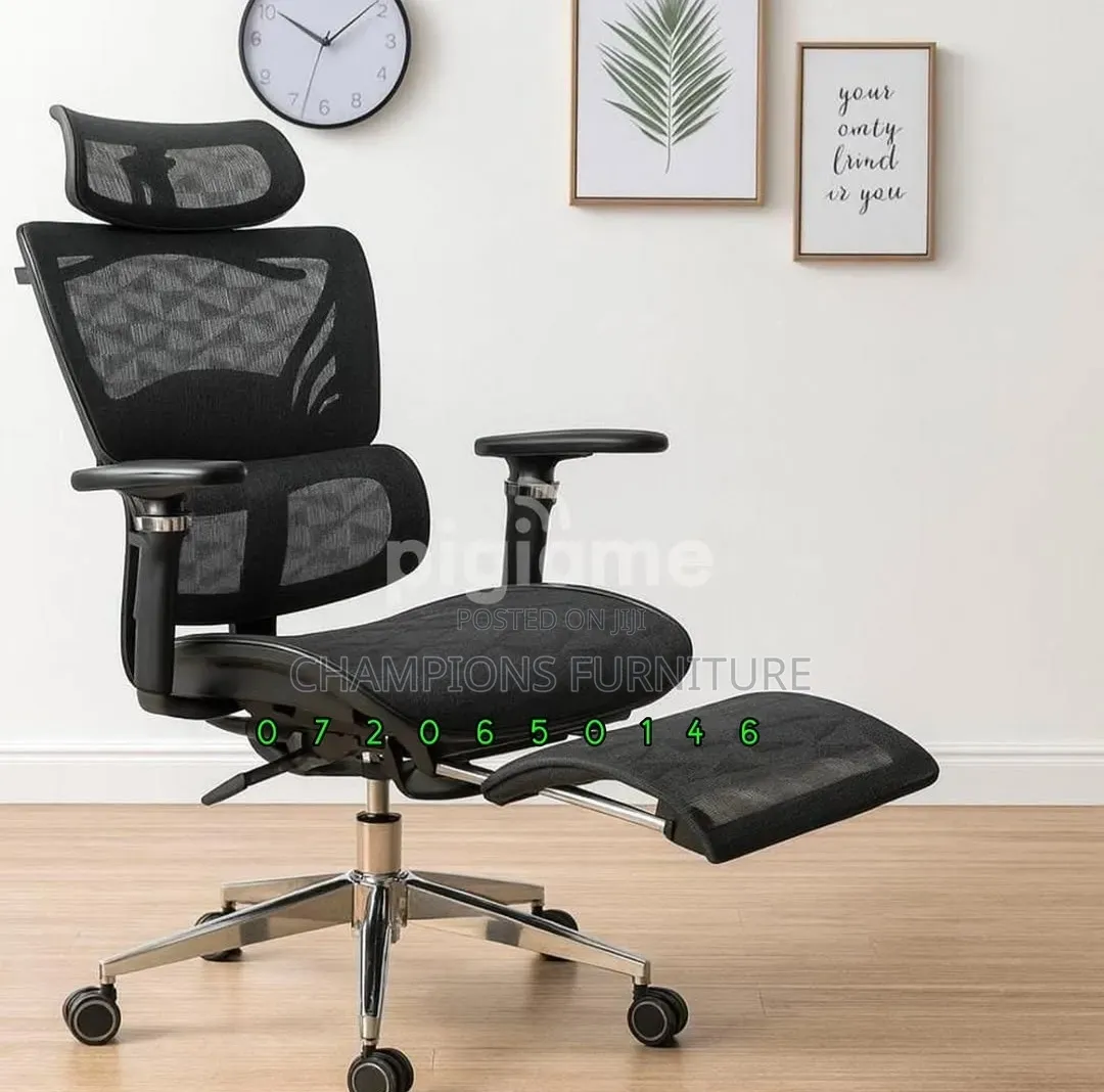 Orthooedic Office Chair With Legrest