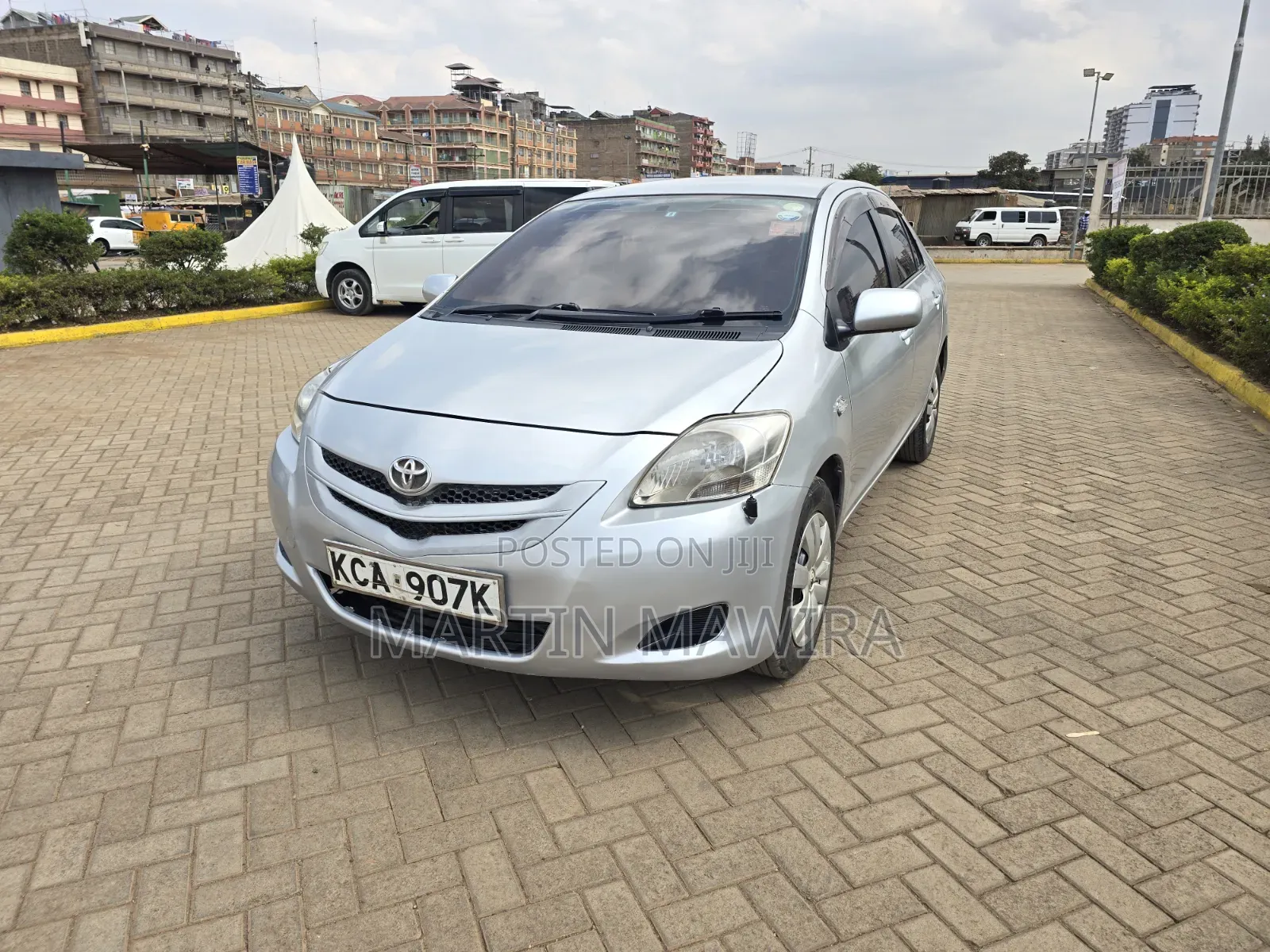 Toyota Belta 2009 Silver
