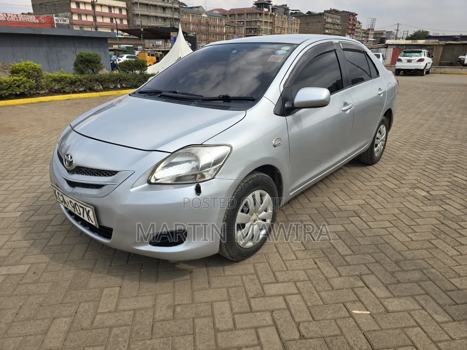Toyota Belta 2009 Silver