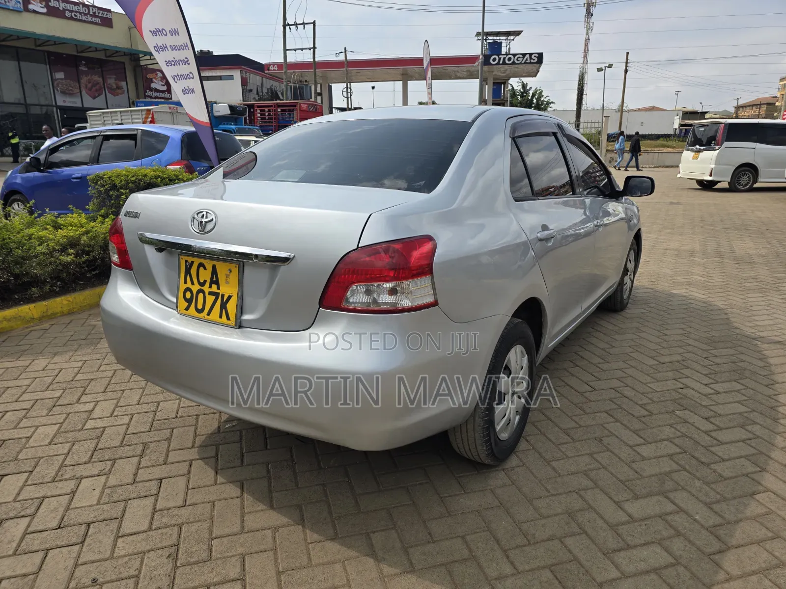 Toyota Belta 2009 Silver