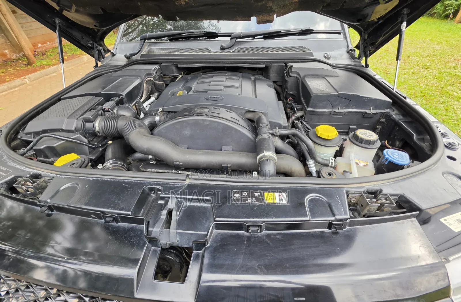 Land Rover Range Rover Sport 2011 Black