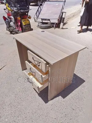 1.2m Straight Study Desk
