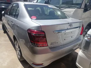 Toyota Axio 2019 Silver