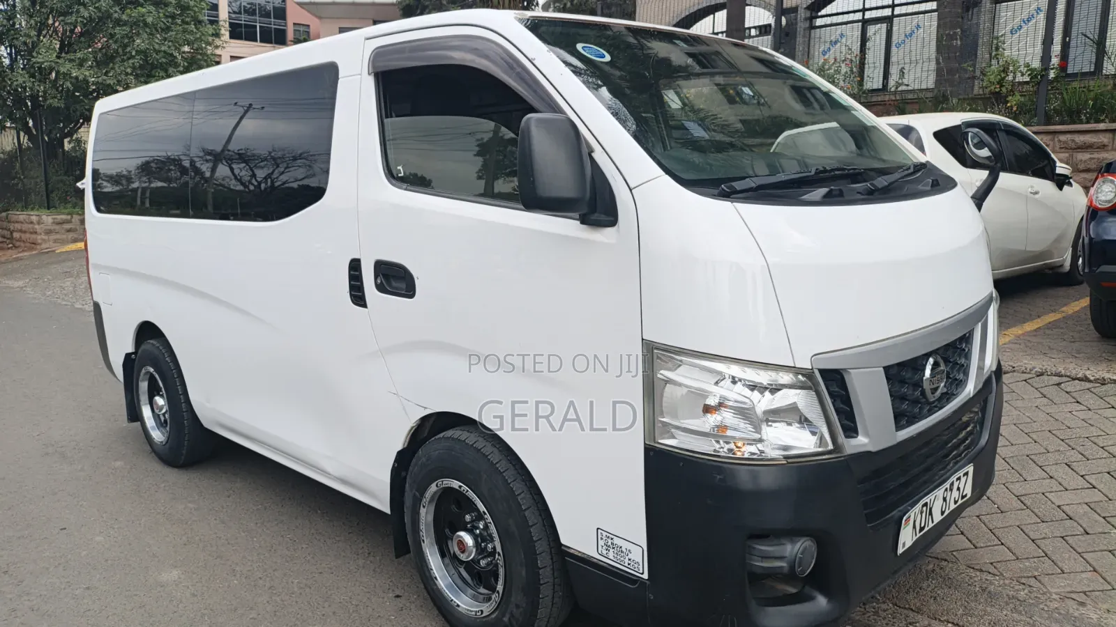 Nissan Caravan (Urvan) 2015 White
