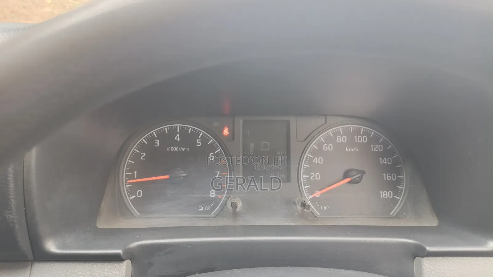 Nissan Caravan (Urvan) 2015 White