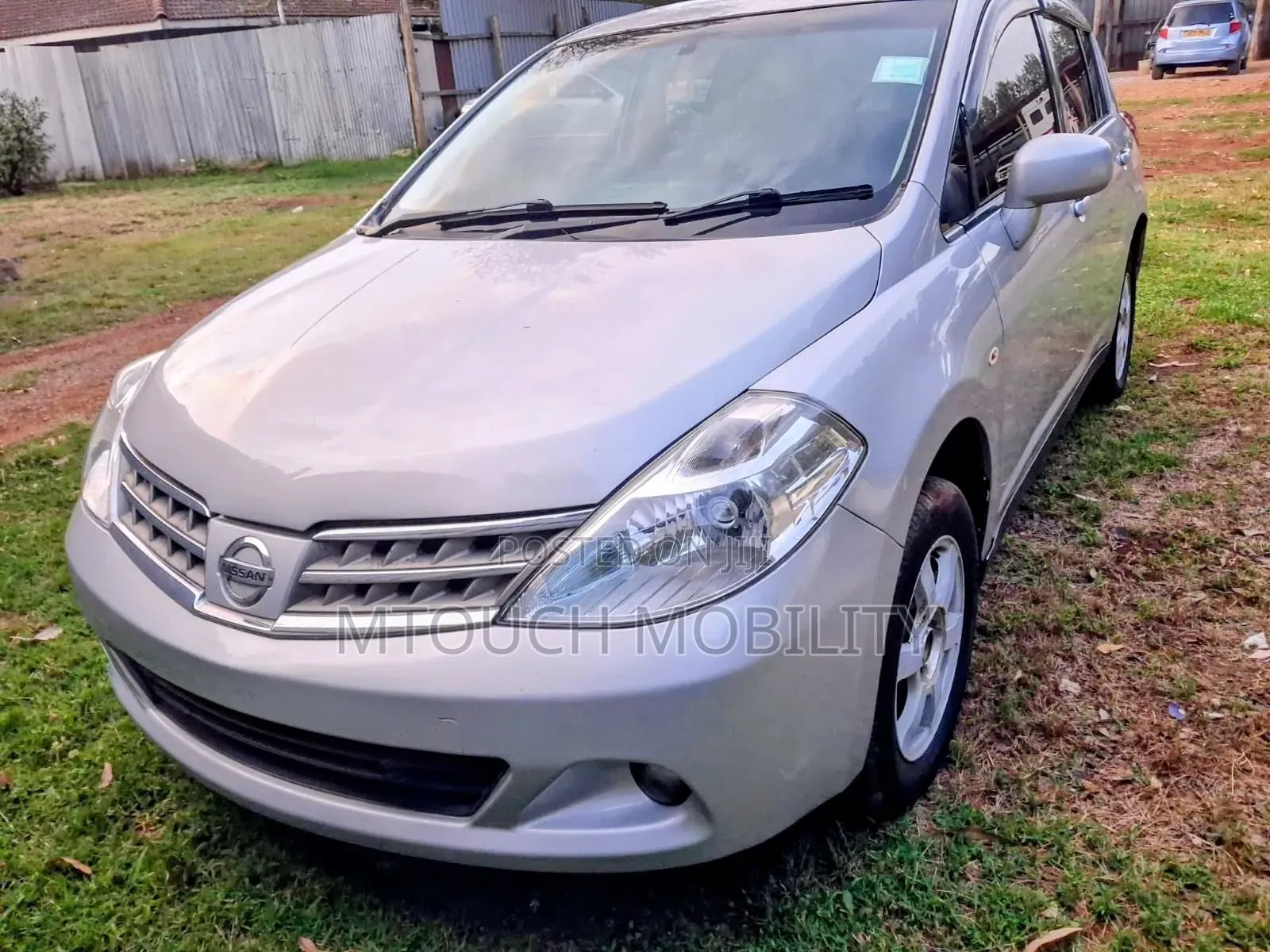 Nissan Tiida 2008 Silver