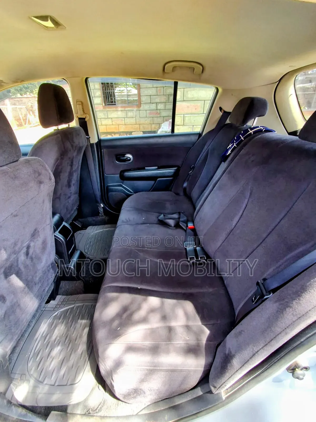 Nissan Tiida 2008 Silver