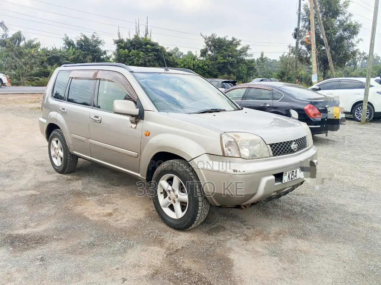 Nissan X-Trail 2000 Gray