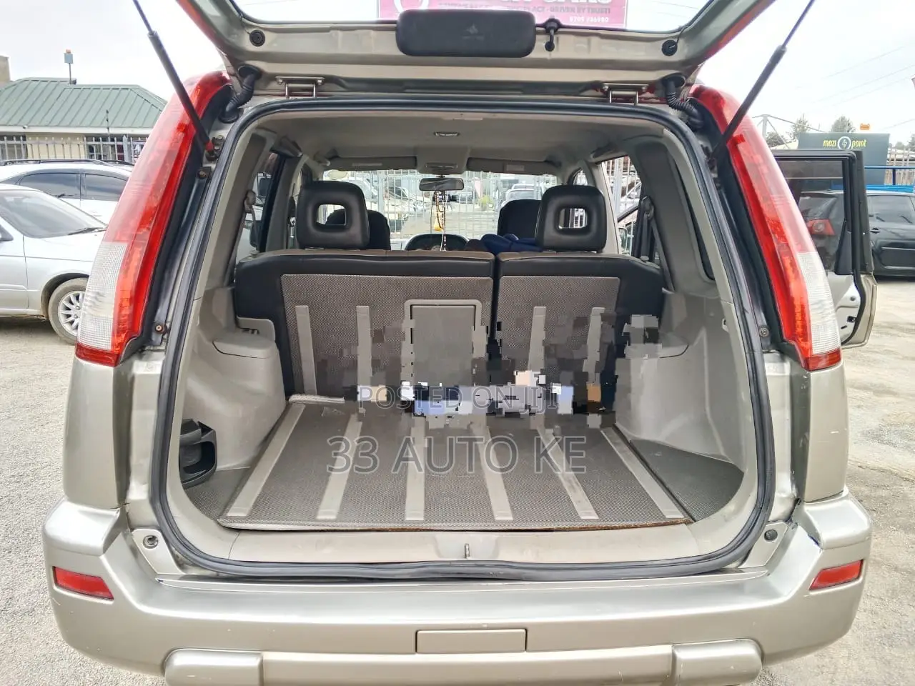Nissan X-Trail 2000 Gray