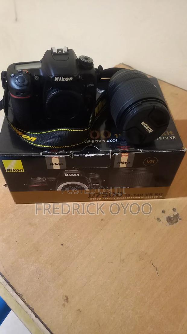 Nikon D7500 - thumbnail 4