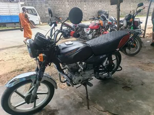 Bajaj Boxer 100 2019 Black