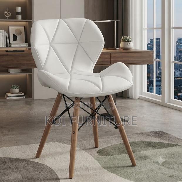Dining Chairs; Modern New Eames Leather Padded Dining Chairs - thumbnail 6