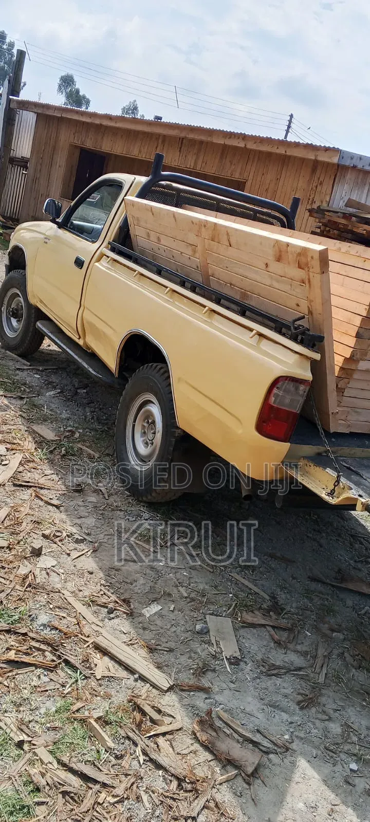Toyota Hilux 2001 Beige