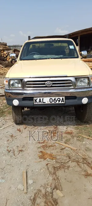 Toyota Hilux 2001 Beige