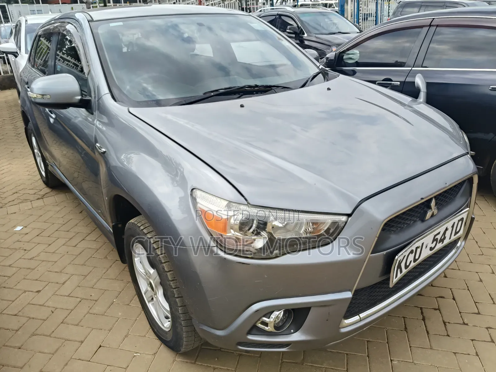 Mitsubishi RVR 2.0 2012 Gray