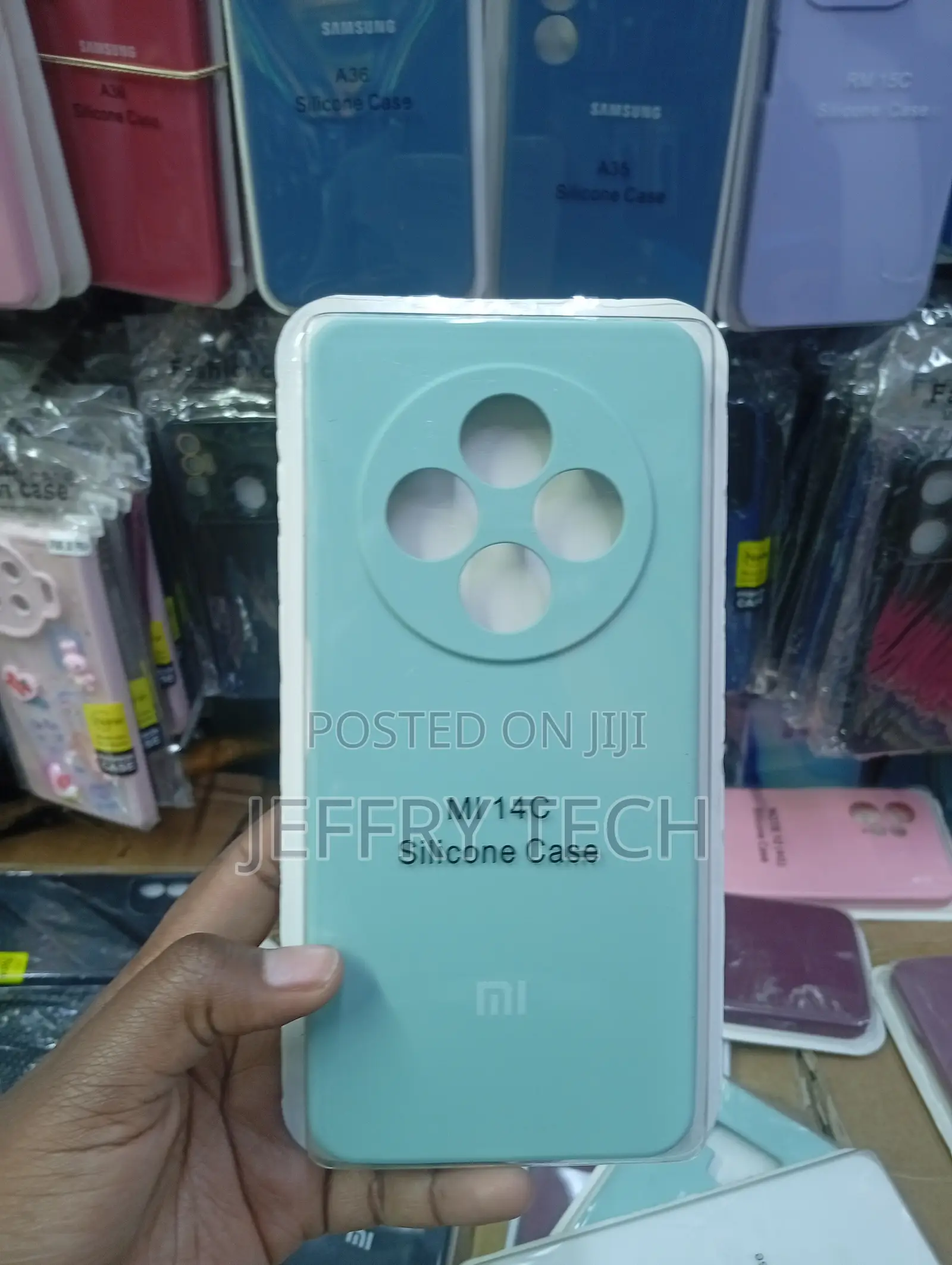 Xiaomi Redmi 14c Mint Green Large Circular Cutout Case
