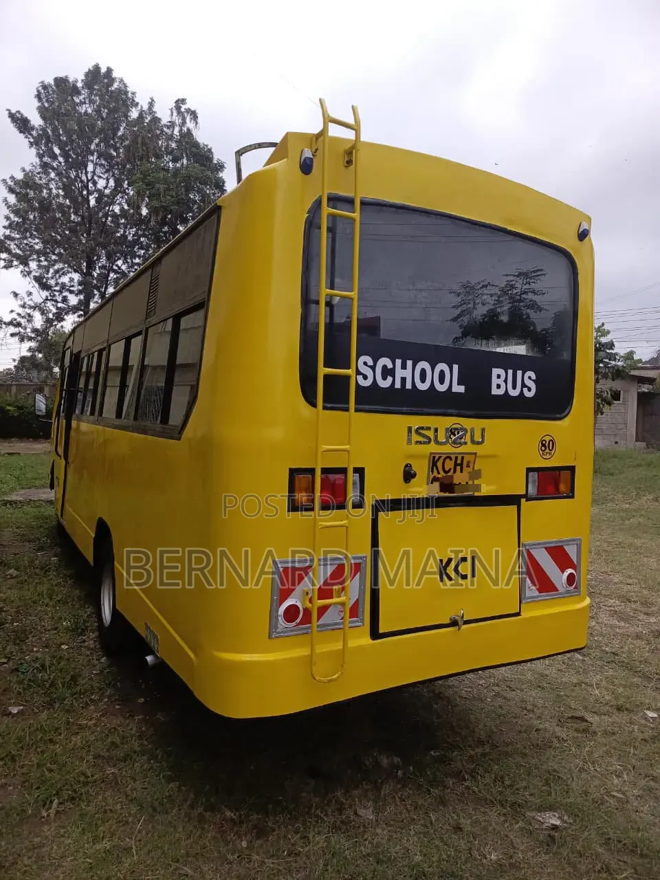 Isuzu NQR 2018 Yellow